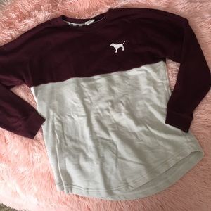 ⭐️ 3 FOR $20 ⭐️ VS Pink crewneck